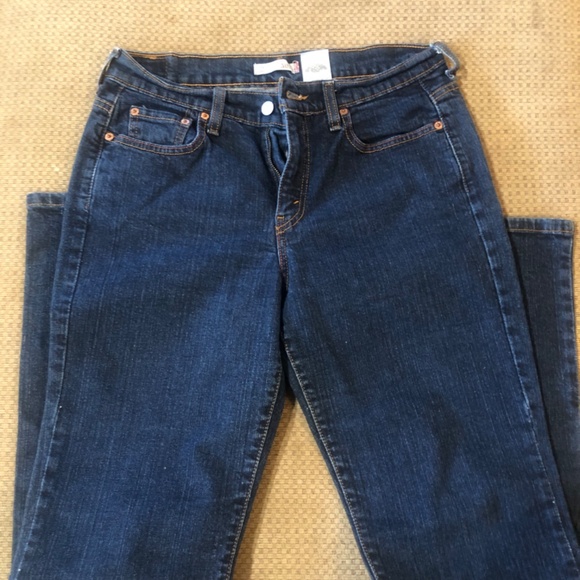 Levis Womens Jeans 505 Size 10 Blue Straight Leg Medium Wash Denim - Picture 3 of 4